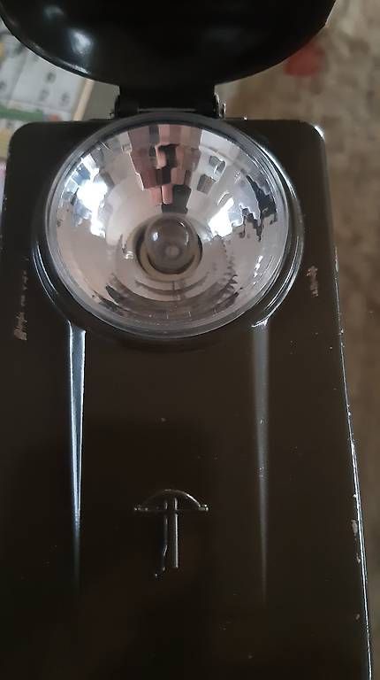 Lampade: Taschenlampe Vintage Schweizer Armee – Usato da Schaan venduto da per685 1