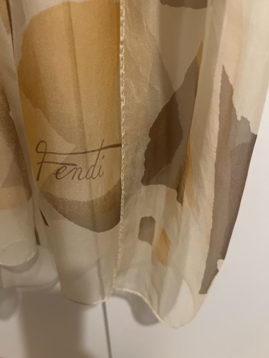Fendi Foulard & Sciarpe: Fendi Foulard – Usato da Olten venduto da AtelierSecondhand23 1