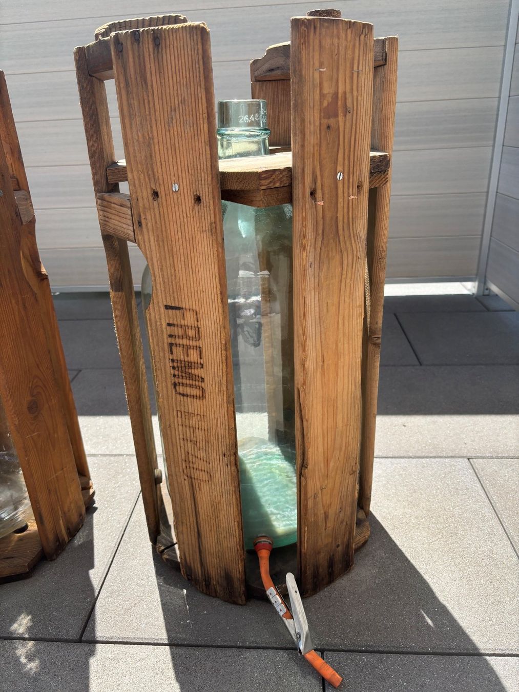 Zubehör: Standflasche im Holzgebinde – Gebraucht aus Dagmersellen von bumbel 1