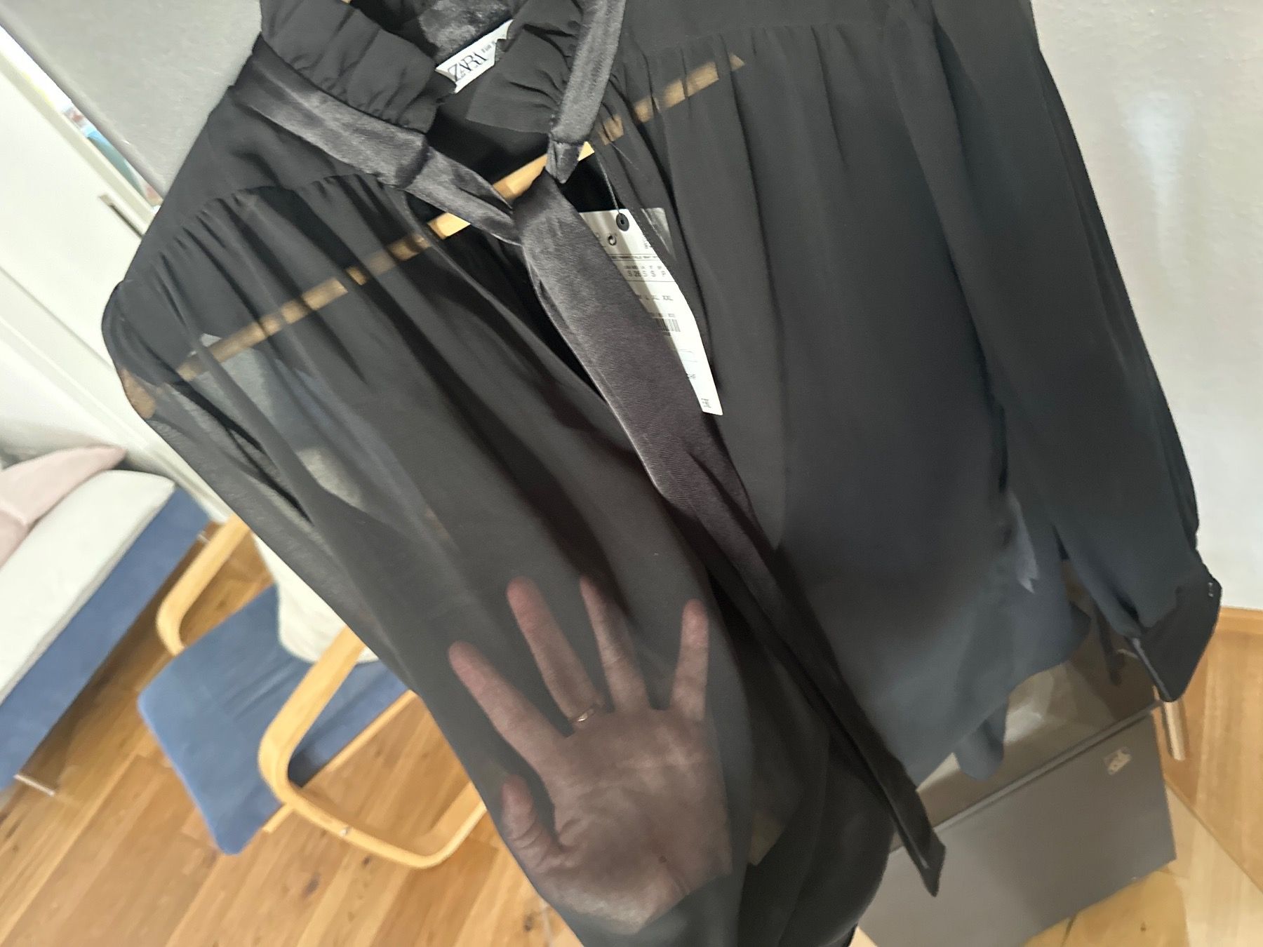 Zara Chemisiers: Bluse Zara – Neuf avec emballage d'origine à Rapperswil BE par aro_66tx 2