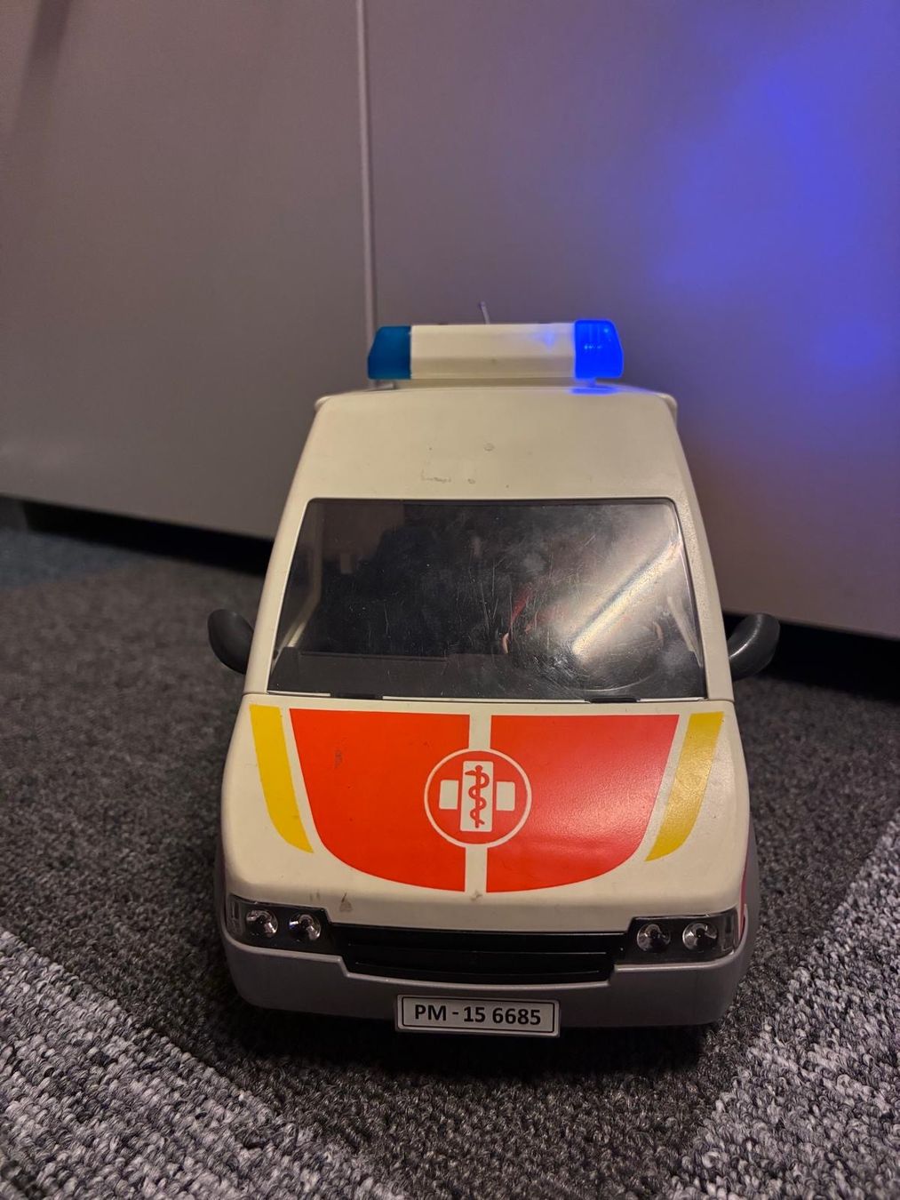 Playmobil Giocattoli: Playmobil Krankenwagen – Usato da Kreuzlingen venduto da Faebuu