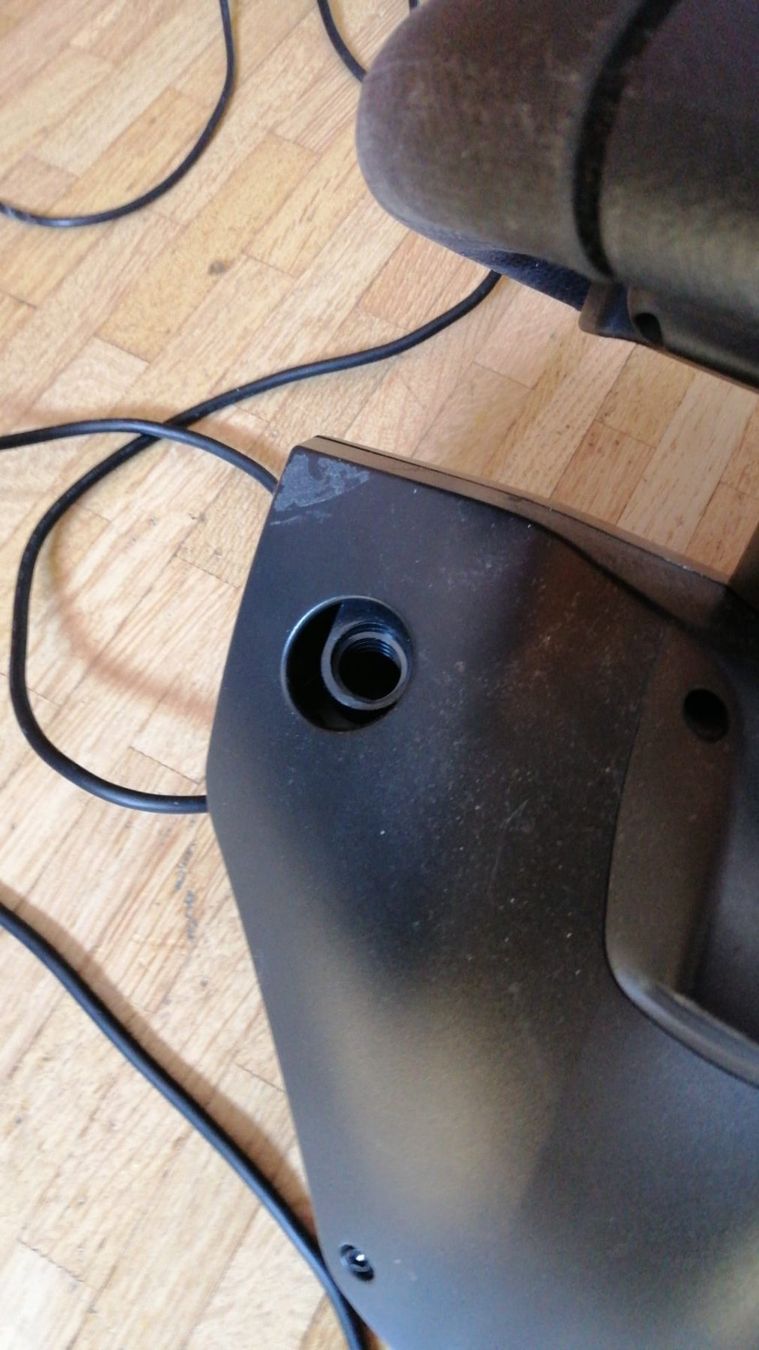 Microsoft Console: Xbox 360 + Kinect, manette compatible, kit conduite, 21jeux – Usato da Genève venduto da tremmetri 7