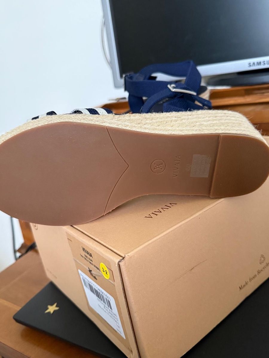 Vivaia Scarpe da donna: Vivaia Keilabsatz Sandale – Nuovo (secondo la descrizione) da Zürich venduto da Inari12 3