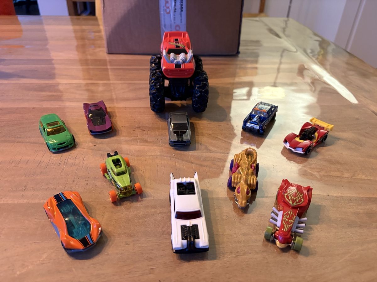 Hot Wheels Giocattoli: Verschiedene Hot Wheels Sets – Usato da Rheinfelden venduto da mor_2hg5 7