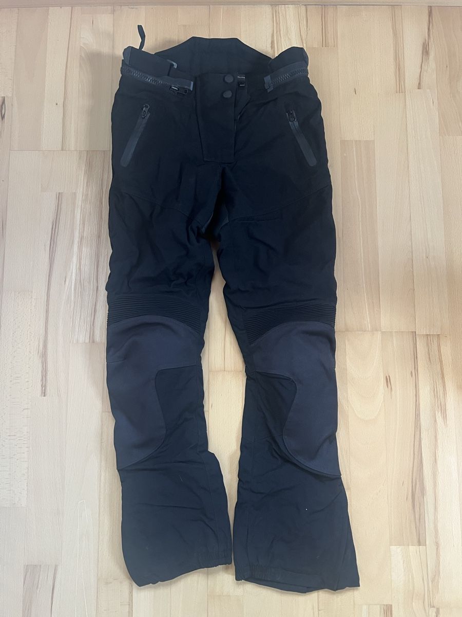 Held Pantaloni: Gute HELD Motorradhose Grösse S – Usato da Auswil venduto da mel_qfh8