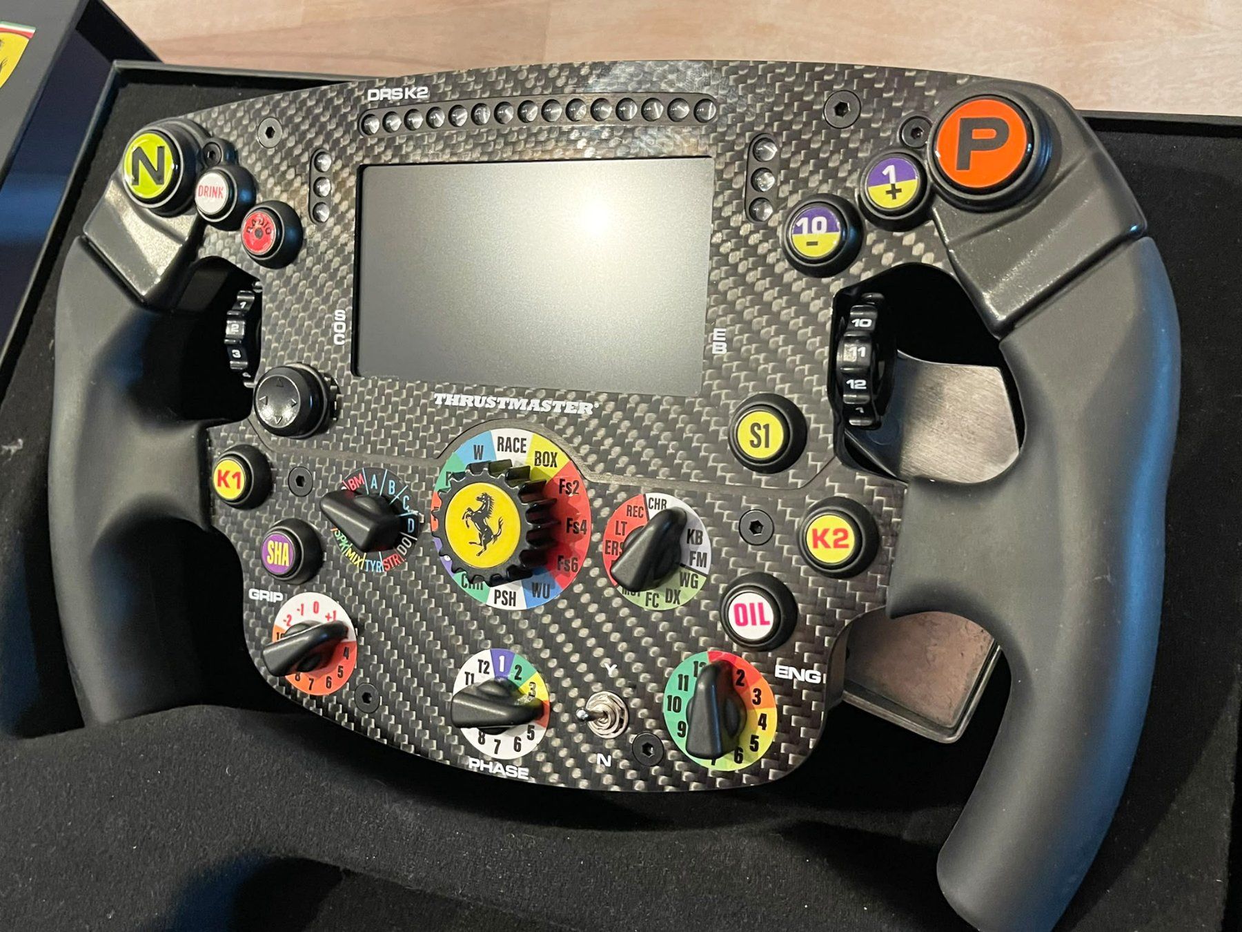 Thrustmaster Manettes: Thrustmaster Ferrari SF1000 Formula Edition – D'occasion à Steinhausen par fibritex 3
