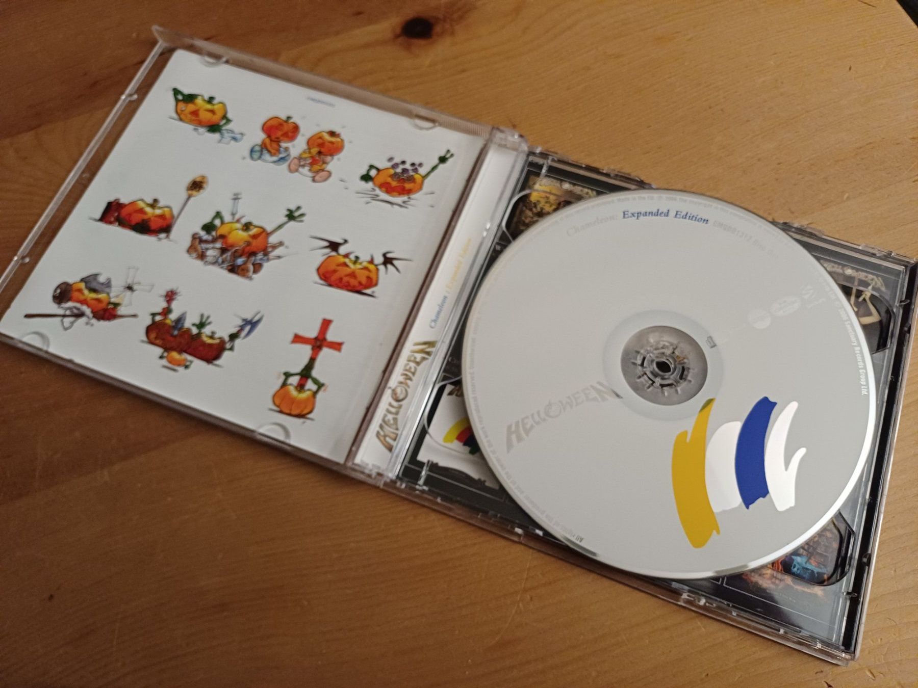 CD: Helloween: Chameleon (Expanded Edition) auf 2 CDs – Usato da Jona venduto da Rreto71 6