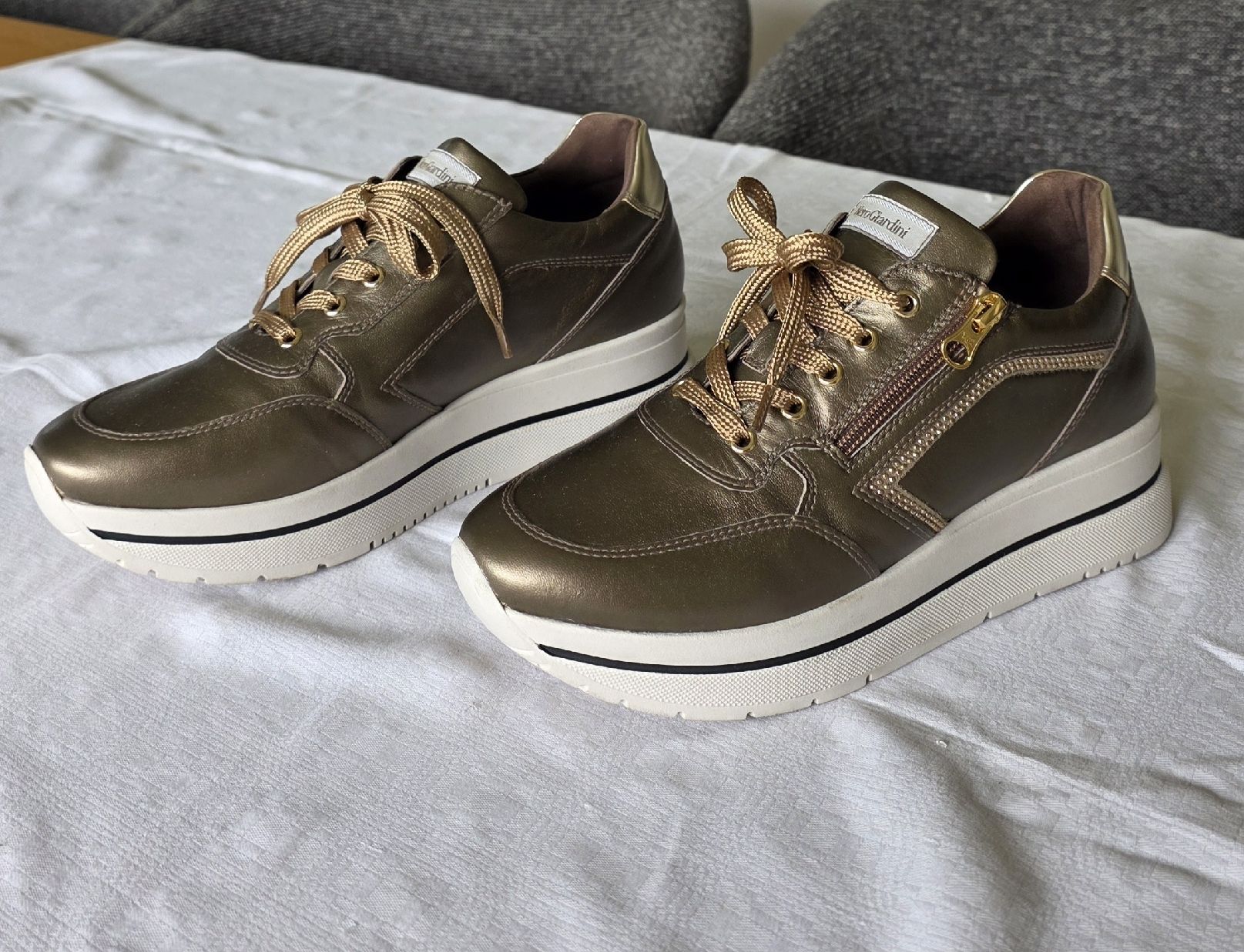 Scarpe da donna: Tolle Sneaker von "NERO GIARDINI" Gr. 39 – Nuovo (secondo la descrizione) da Schneisingen venduto da backstore24 1