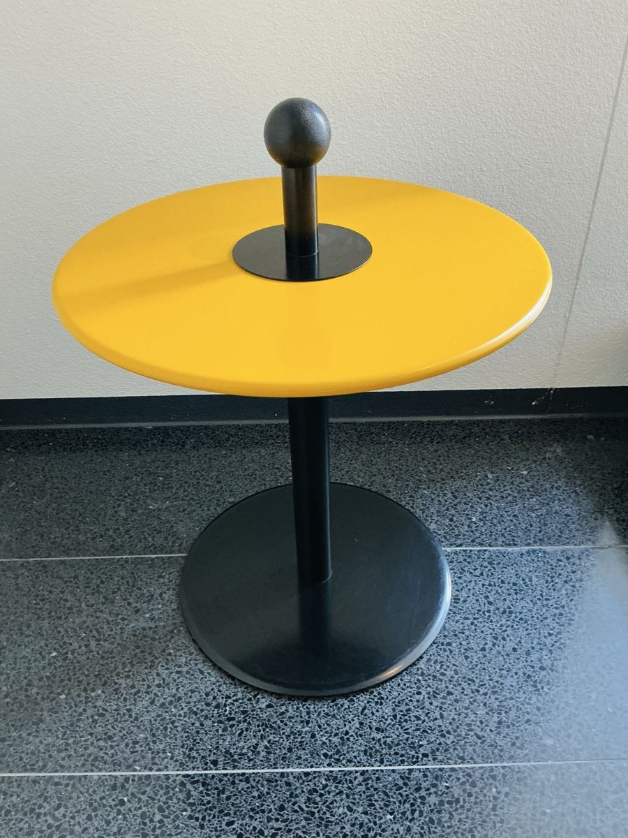 Tavoli: IKEA Tisch VI 1993 Memphis Design Postmodern Postmoderne 80s – Usato da Frauenfeld venduto da Jalwin 4