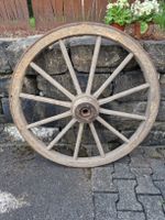 Altes Wagenrad, Deko-Objekt für Haus und Garten, 102cm