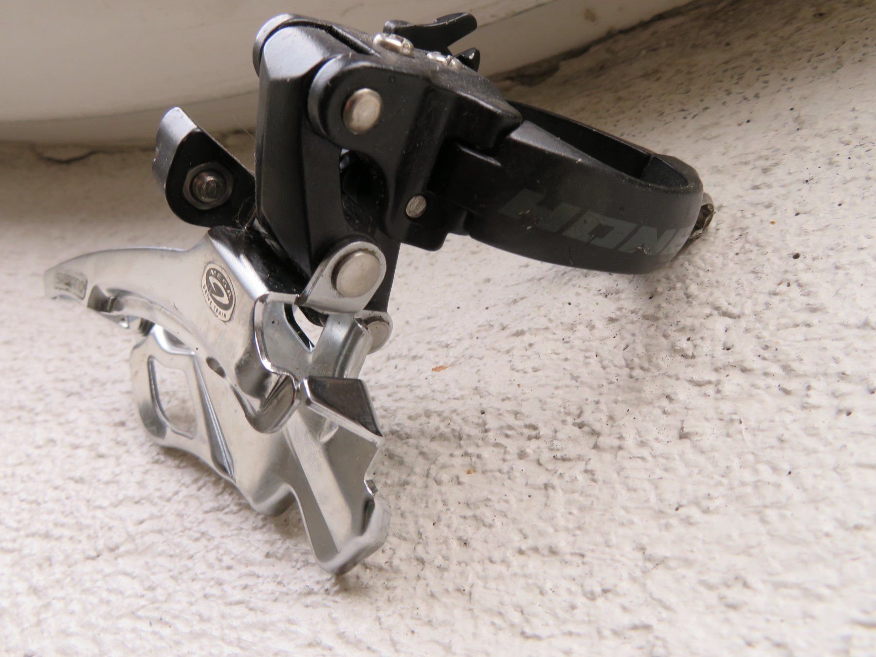 Shimano Ersatzteile: SHIMANO Hone Umwerfer dual-pull PORTOFREI! – Neu (gemäss Beschreibung) aus Rüti ZH von Velo-Jimmy 1