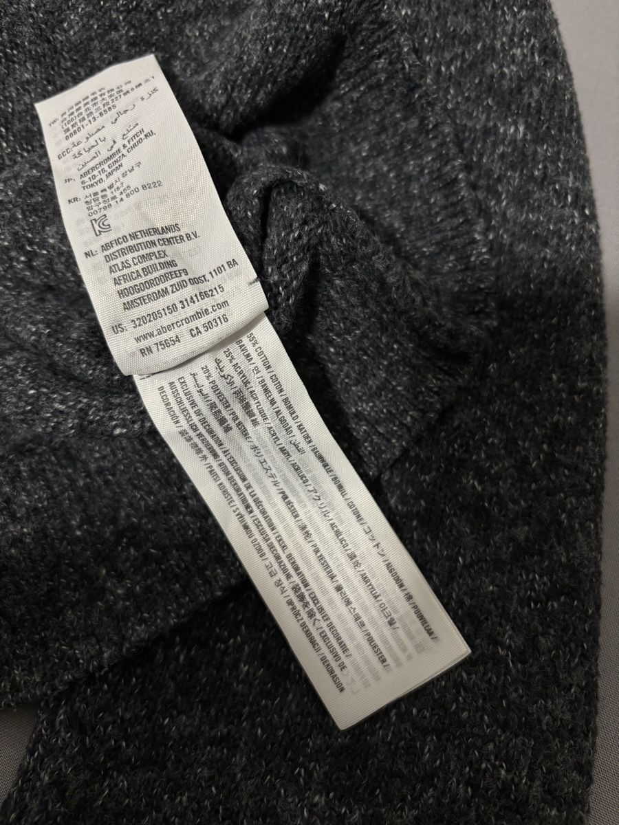 Hollister Pullover & Sweatshirts: Hollister Men's Jumper, Size S – Gebraucht aus Lutry von jul_j2lg 3