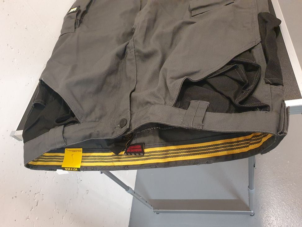 Caterpillar Pantaloni: Neu - Caterpillar - Arbeitshose - Gr.38/34 – Nuovo e nell'imballaggio originale da Dagmersellen venduto da Jarsetz_Restposten 4