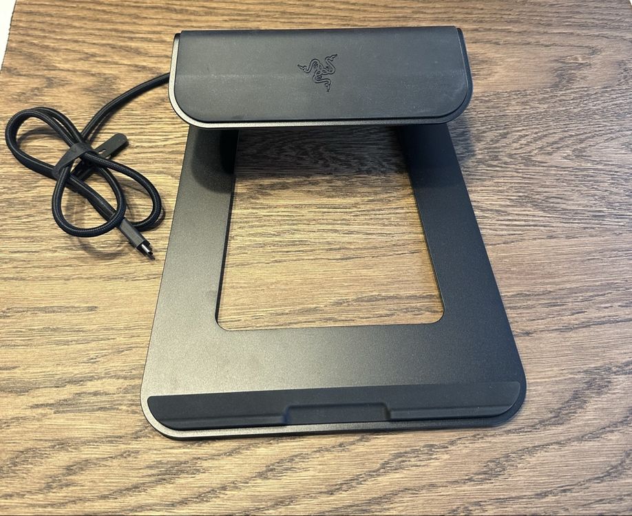 Razer Laptop Stand V2 Chroma (Gebraucht) in Oberuzwil für CHF 17 – mit ...