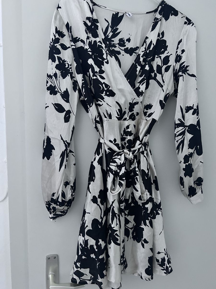 Only Vestiti: Vestito Only taglia S – Usato da Cugnasco venduto da sd1520