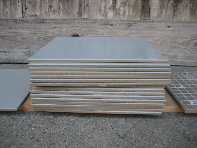 Rivestimenti per pavimenti: Bodenplatten 3 m2 – Usato da Winterthur venduto da pf02 1