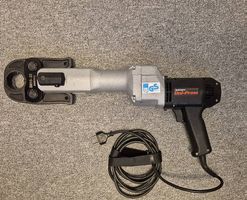Pressmaschine
