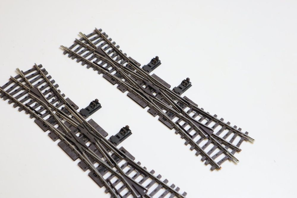 Märklin 2275 Doppelkreuzungsweiche | Spur H0 225mm | Für Modellbahn Wechselstrom