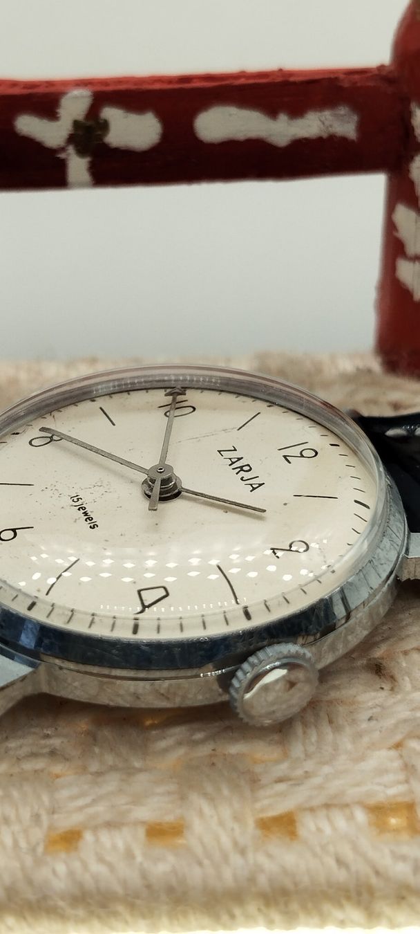 Orologi: Montre soviétique – Usato da La Chaux-de-Fonds venduto da jac_9llg 5