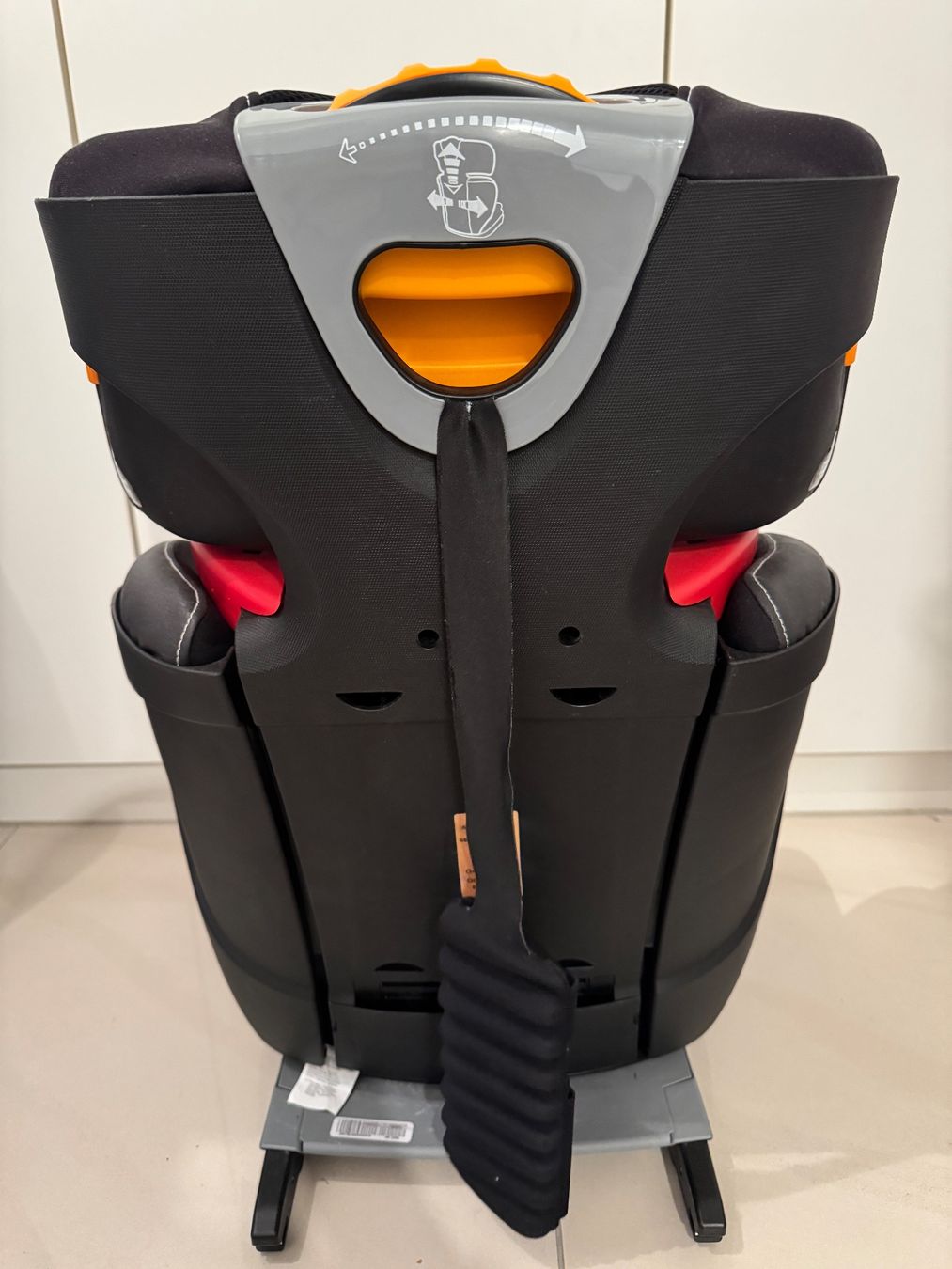 Chicco Seggiolini per auto: Chicco Autositz, Schwarz/Grau 15-36kg – Usato da Kloten venduto da S.Bout78 2