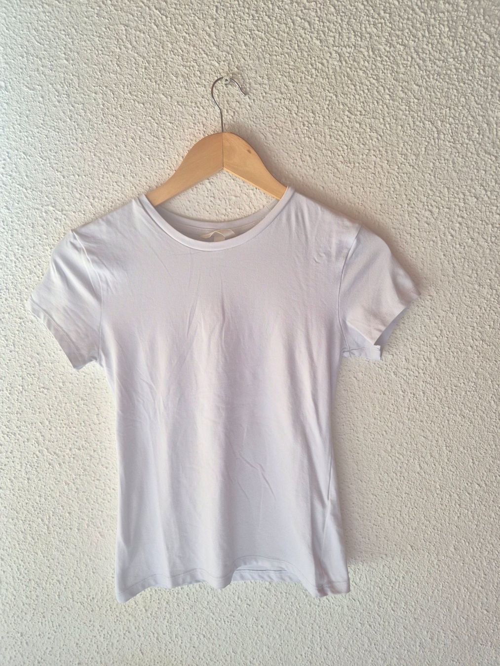 H&M T-Shirts: T-shirt blanc polyamide H&M – Neu (gemäss Beschreibung) aus Ecublens VD von ond_92hx