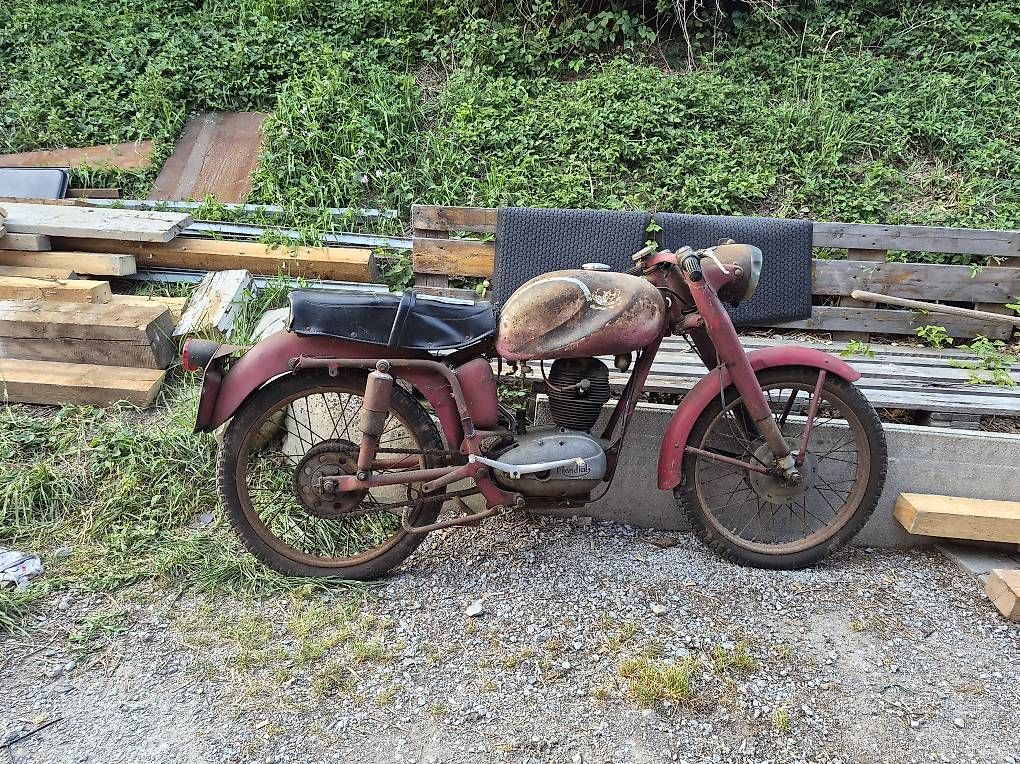 Mondial Strasse: Mondial 125 Scheunenfund – Gebraucht aus Dättlikon von man_ct9m