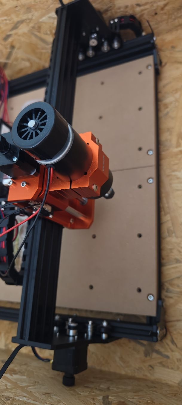 Tous les outils: CNC mit Holzbox Neuwertig – Neuf (Voir description) à Zürich par A.Zickler 1