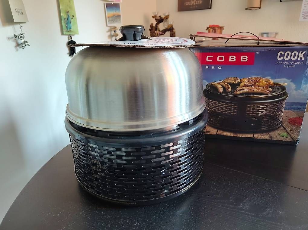 Griglie: Original Cobb-Grill - ungebraucht, originalverpackt – Nuovo e nell'imballaggio originale da Wallisellen venduto da tschurrp 1