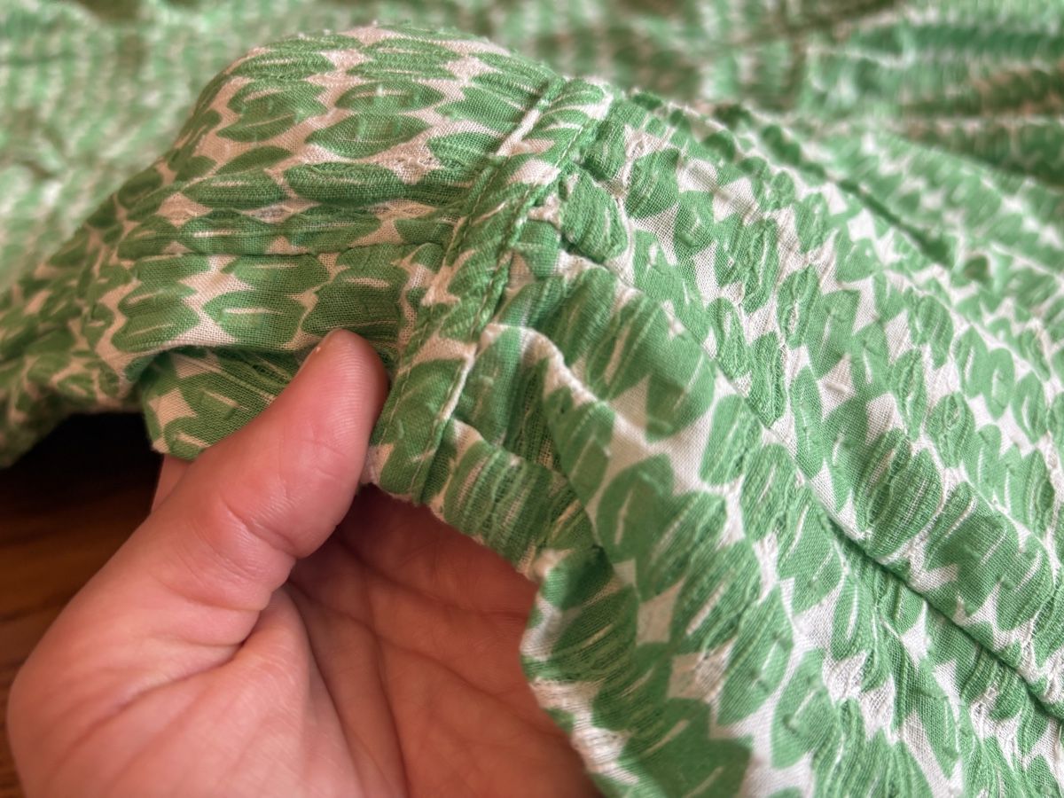 Kleider: Robe M&S taille EUR 44 – Gebraucht aus Attalens von Skorpionica
