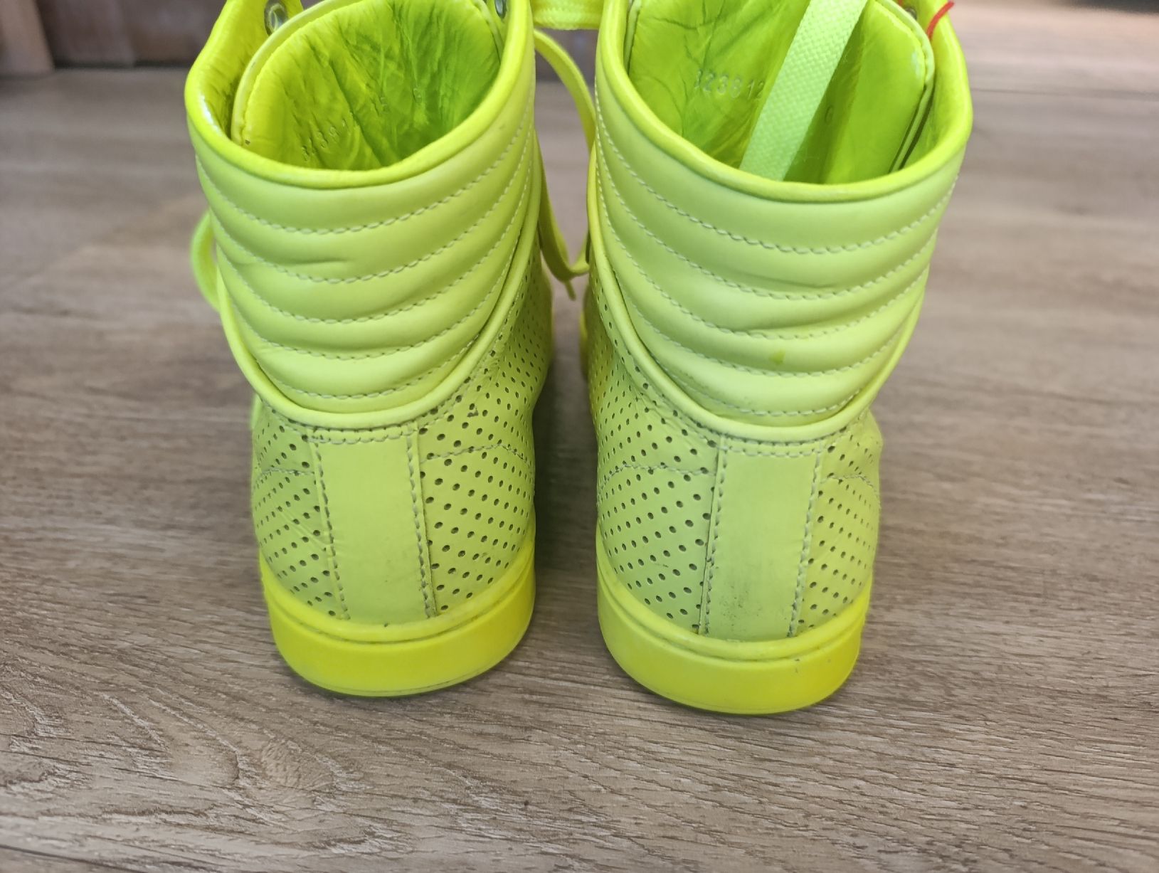 Gucci Scarpe da donna: Baskets Gucci Fluo – Usato da Haute-Nendaz venduto da jool.pitt 3