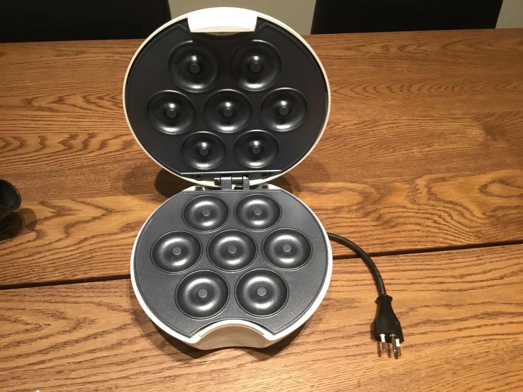 Küchengeräte: Mini Donatmaker – Gebraucht aus Würenlos von Starceve 1