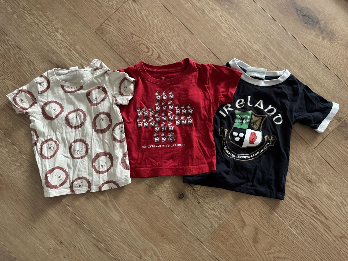 Camicie, Top & T-shirt: T-Shirts Gr. 80 / 86 – Usato da Schinznach Dorf venduto da meee_l