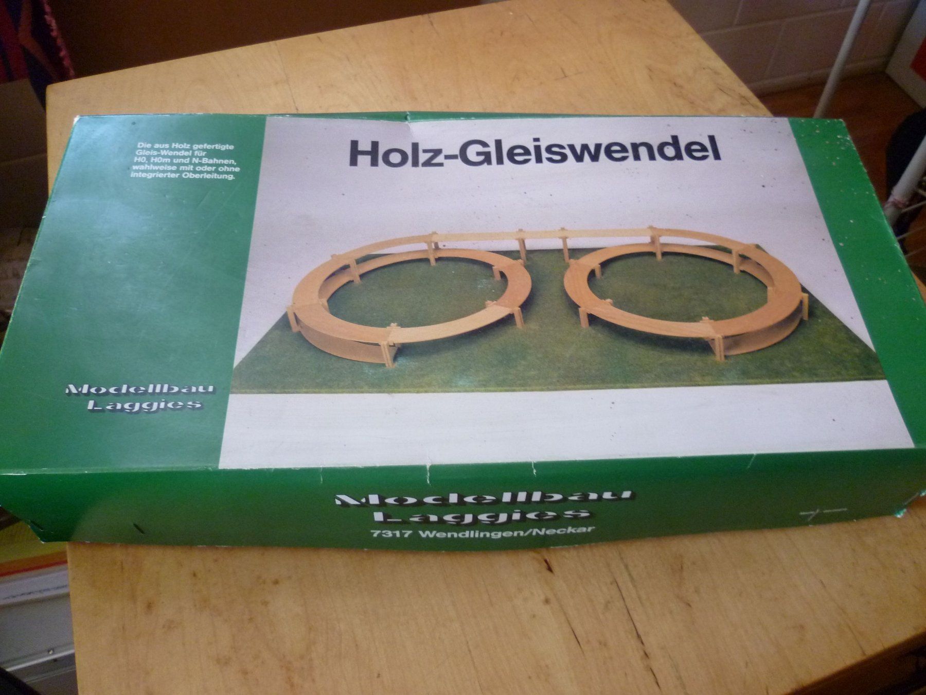 Modellini di ferrovie: Gleiswendel aus Holz – Usato da Rickenbach BL venduto da umro11
