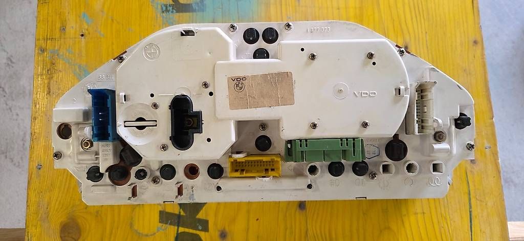 BMW Tutti pezzi di ricambio auto: Compteur M3 e30 révisé – Usato da Apples venduto da mistral28 3