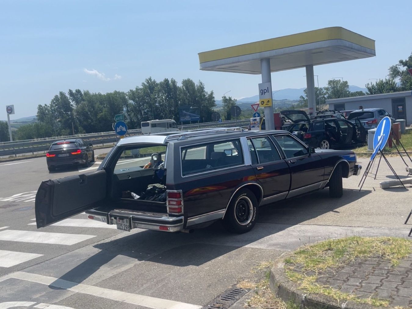 Chevrolet Autos: Chevrolet Caprice Classic Kombi V8 – Gebraucht aus Diepoldsau von Leon_kuenzler 9