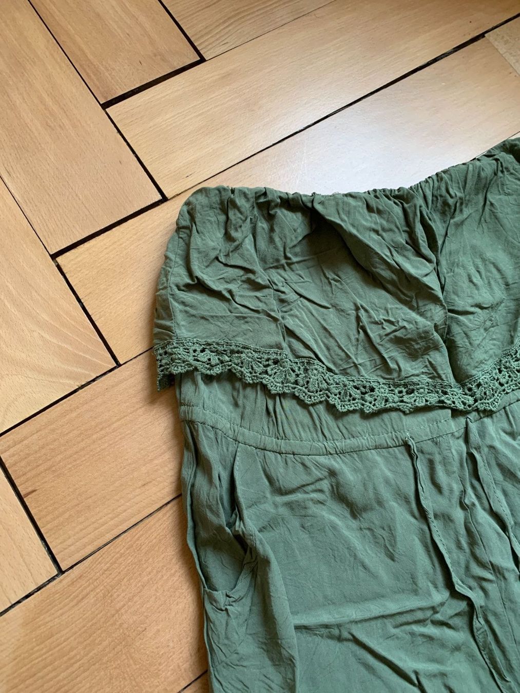 Jumpsuits: Bustier Jumpsuit olivgrün - M – D'occasion à Zürich par Diazaio 1