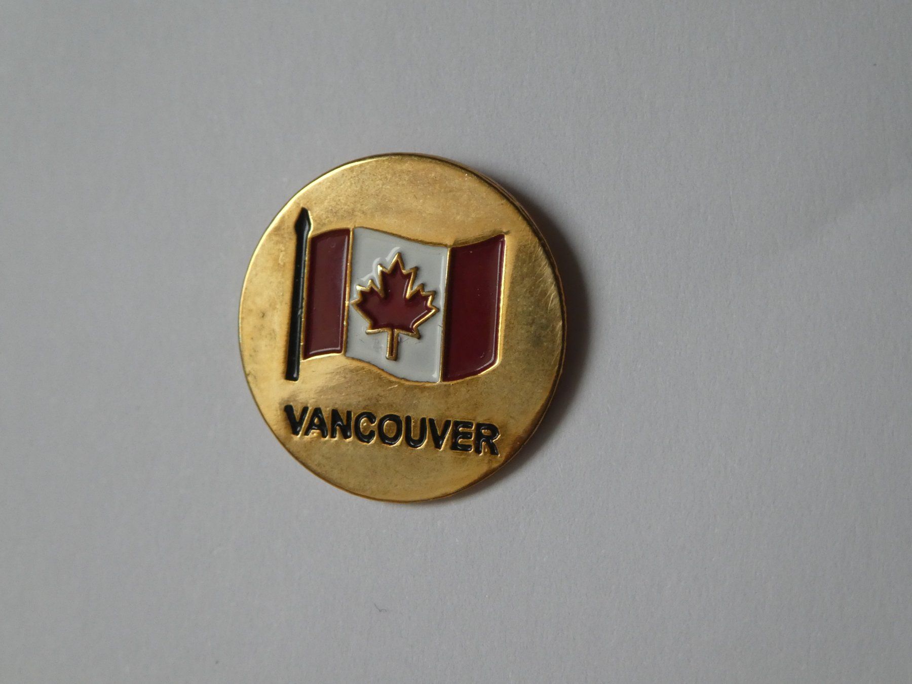 Placchette & Badge: Pin, Vancouver, mit Kanada Wappen. – Usato da Andelfingen venduto da Annegret06