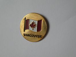 Pin, Vancouver, mit Kanada Wappen.