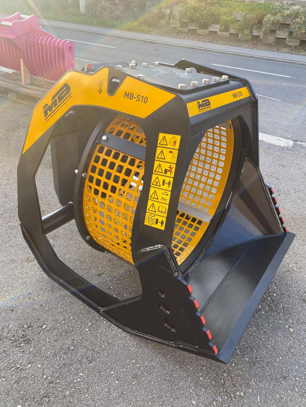 Bagger: Sieblöffel MB Crusher S10 S4 – Neu und originalverpackt aus Hasle LU von LinTech 3