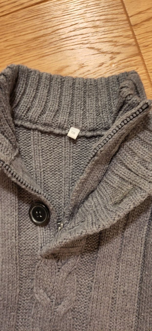 H&M Maglioni & Felpe: 2er Set warme Winterpullover, Grösse 110, Top Zustand! – Nuovo (secondo la descrizione) da Wil SG venduto da crxschildi 1