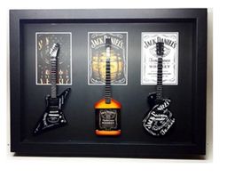Bild JACK DANIELS, 3 Stk. Modell Gitarren (B.50cm x H.37cm)
