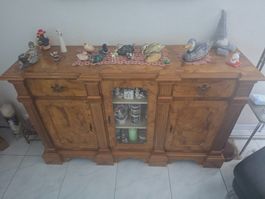 Antikes Sideboard / Anrichte aus Holz mit Vitrine – 160 cm