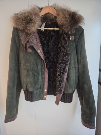 Gucci Winterjacke aus Wildleder mit Pelzkragen