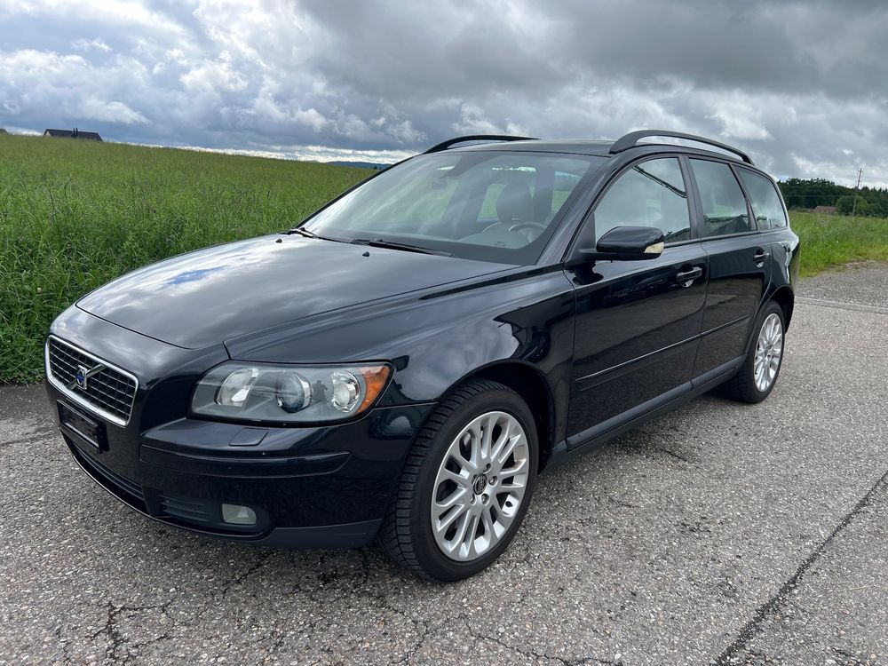 VOLVO V50 T5 AWD