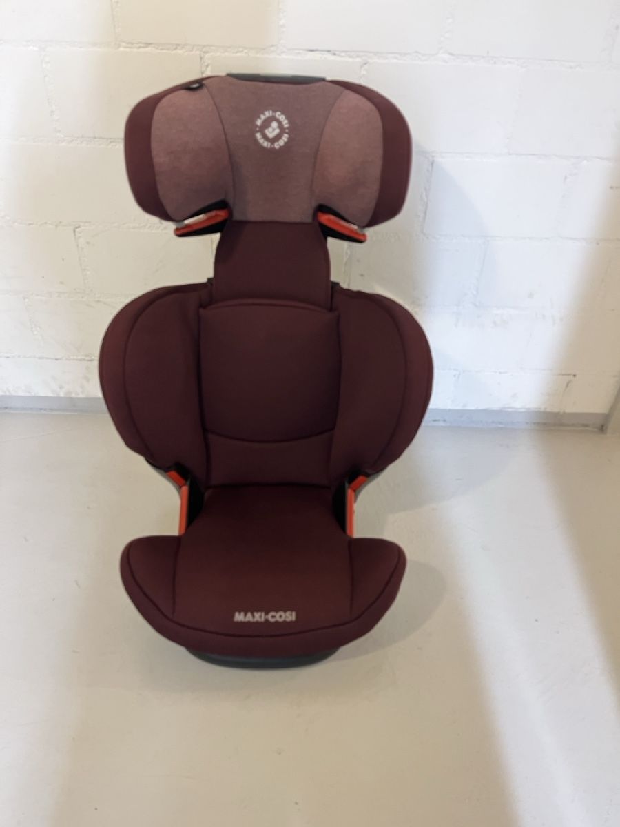 Maxi-Cosi Sièges auto: Maxi-Cosi Kindersitz mit Isofix – D'occasion à Bonstetten par nasilu55