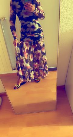 Vestito bellissimo elasticizzato,estate /autunno !