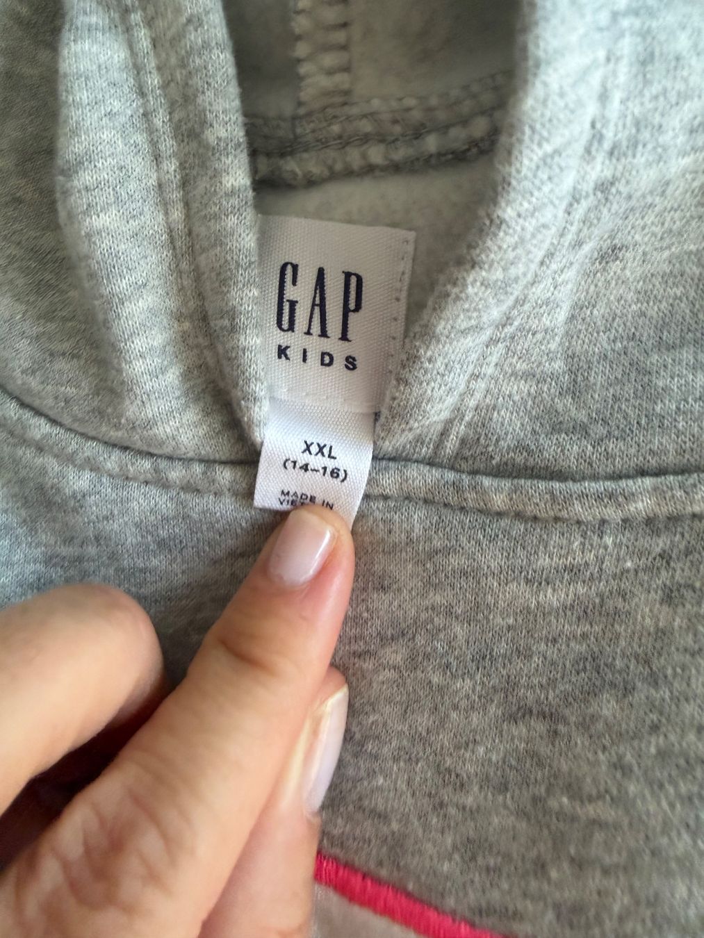 Gap Pullover & Sweatshirts: Pullover – Neu (gemäss Beschreibung) aus Rapperswil BE von aro_66tx 1