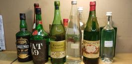 12 Fl. Versch. Destillate.Whisky, Williams, Kirsch usw.#1934