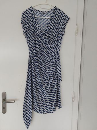 schönes kleid