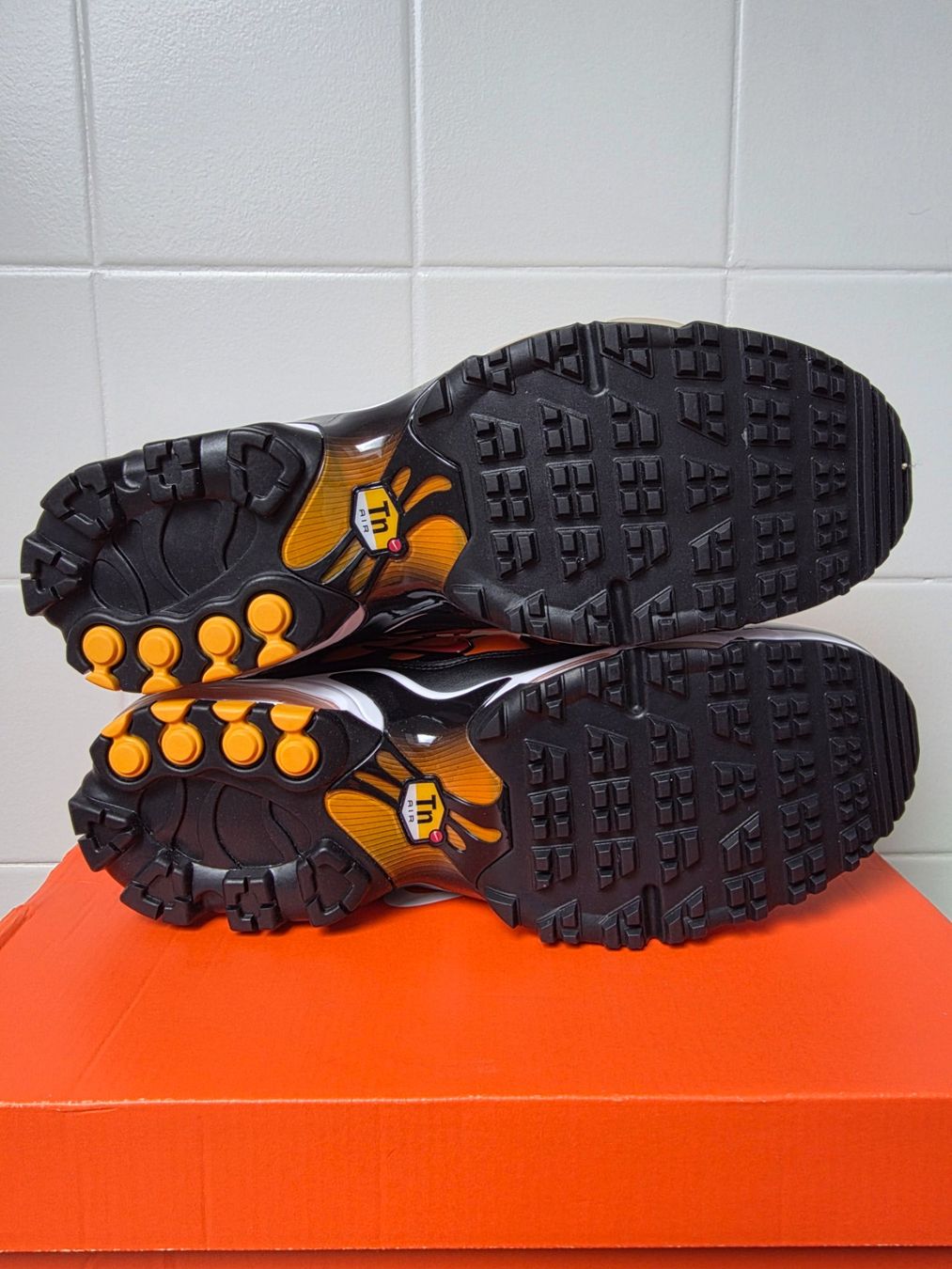 Nike Scarpe da uomo: Nike Air Max Plus G Tn – Nuovo e nell'imballaggio originale da Fleurier venduto da dav_xx8y 5